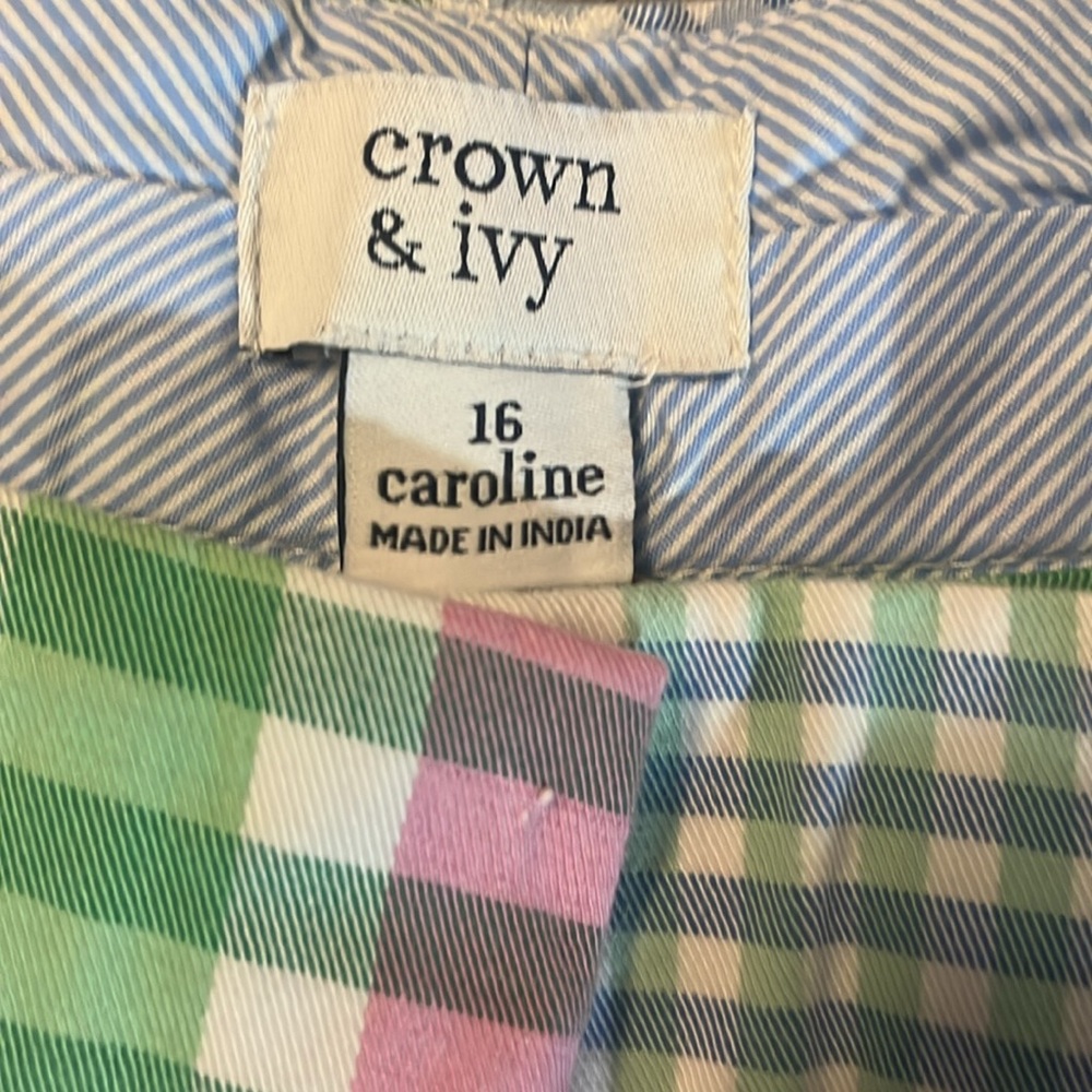 Crown & Ivy Caroline Plaid Shorts - Picture 4 of 6